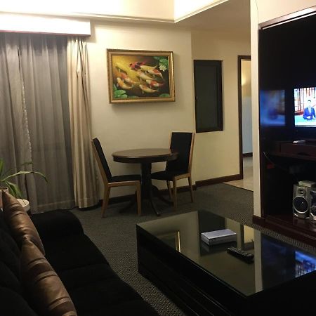 Sabah Suites At Times Square Kl Куала Лумпур Екстериор снимка