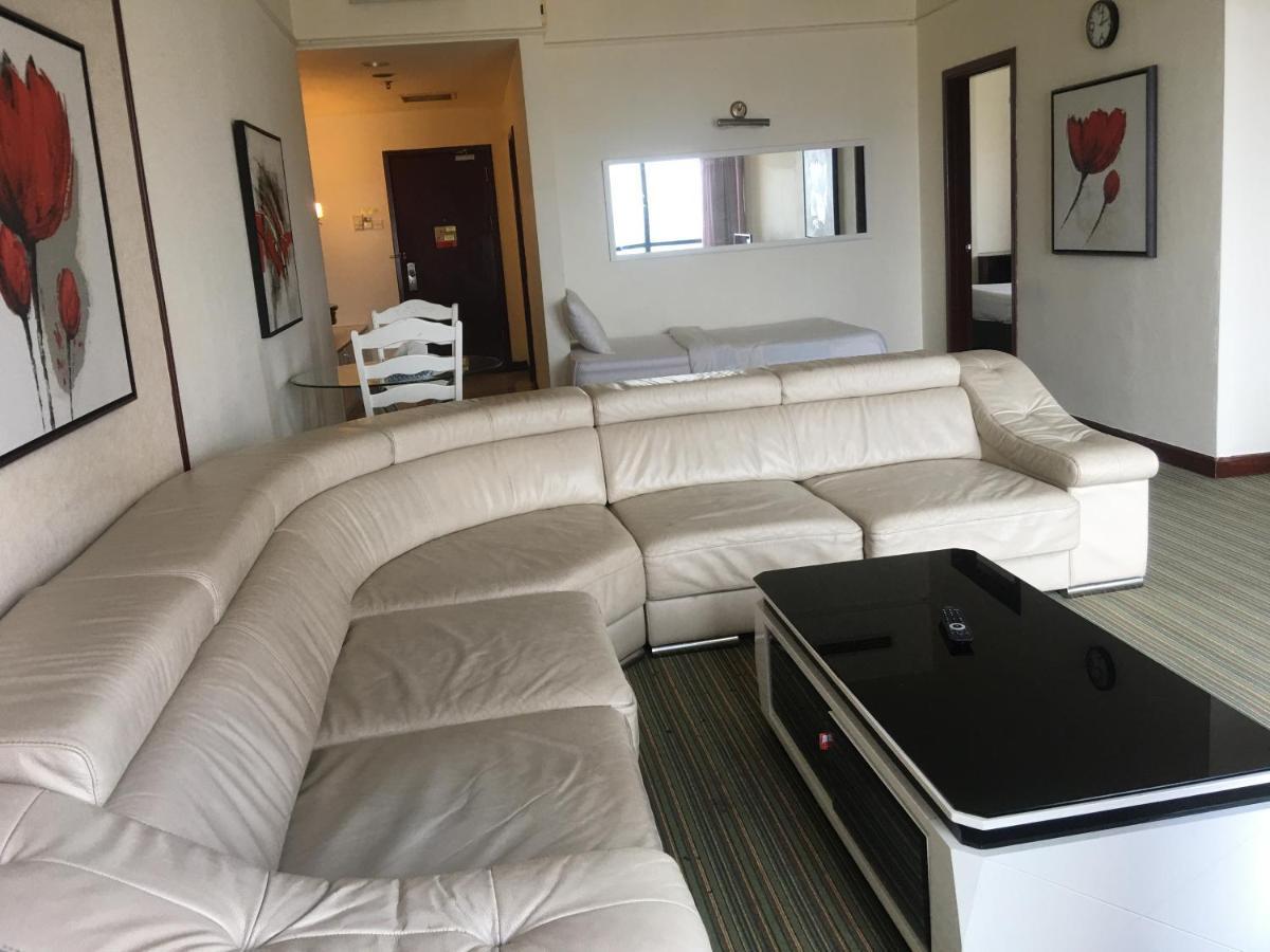 Sabah Suites At Times Square Kl Куала Лумпур Екстериор снимка
