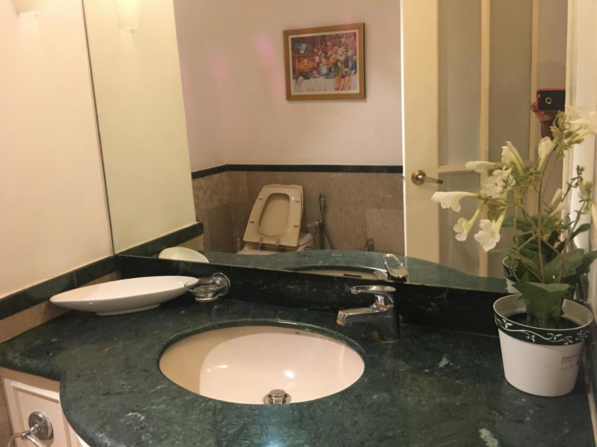 Sabah Suites At Times Square Kl Куала Лумпур Екстериор снимка