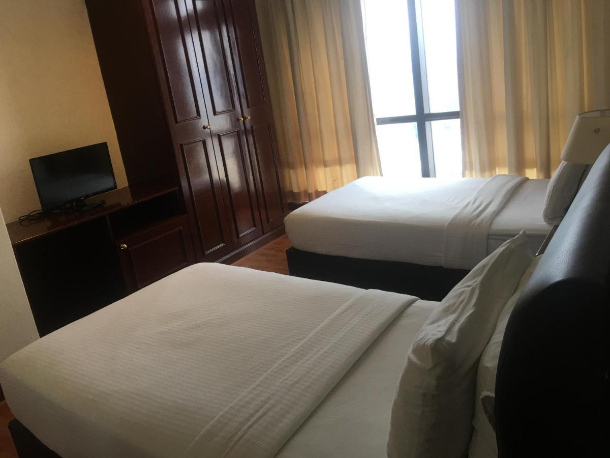 Sabah Suites At Times Square Kl Куала Лумпур Екстериор снимка