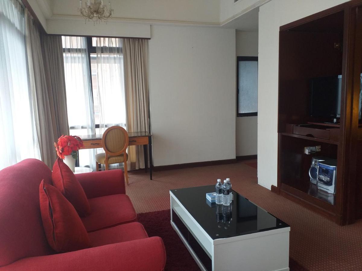 Sabah Suites At Times Square Kl Куала Лумпур Екстериор снимка
