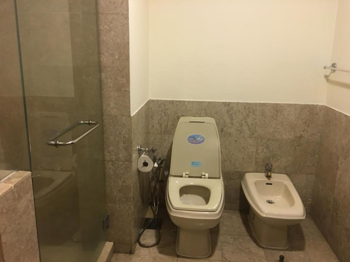 Sabah Suites At Times Square Kl Куала Лумпур Екстериор снимка